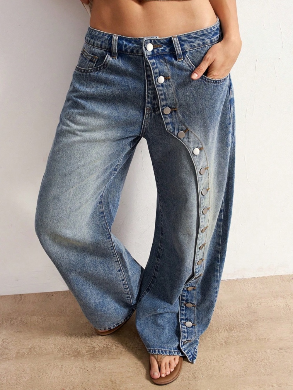 Medium wash Button Down Pockets Wide leg Denim Jeans Pants - Picture 7 of 7